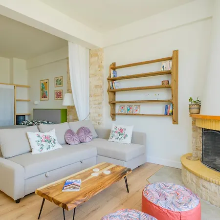 Exoporta カラマタ